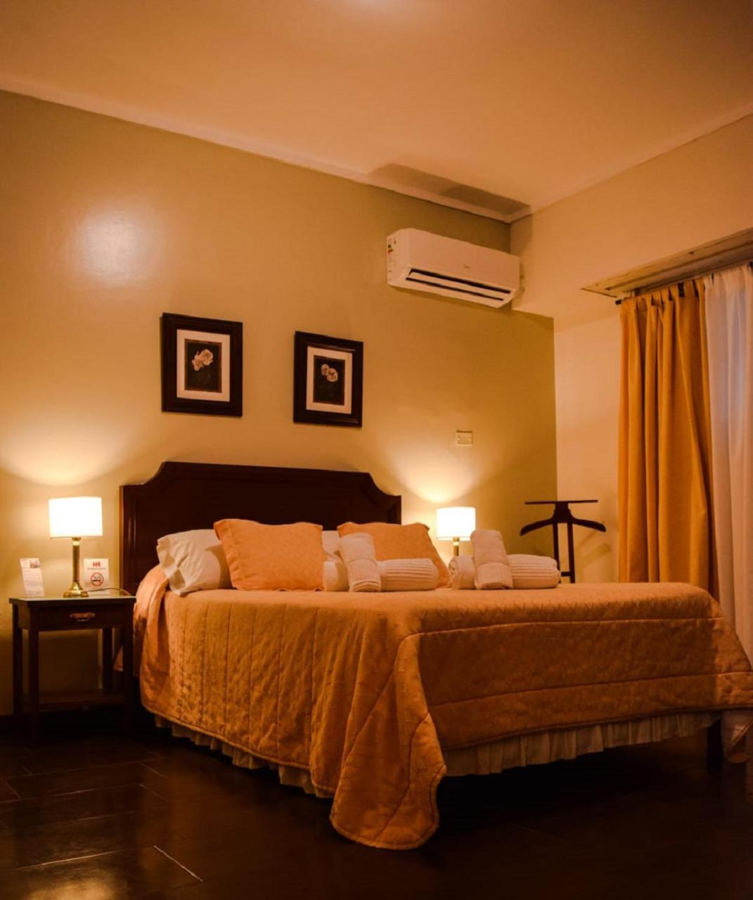 Hotel Hernandarias Santa Fe Bagian luar foto
